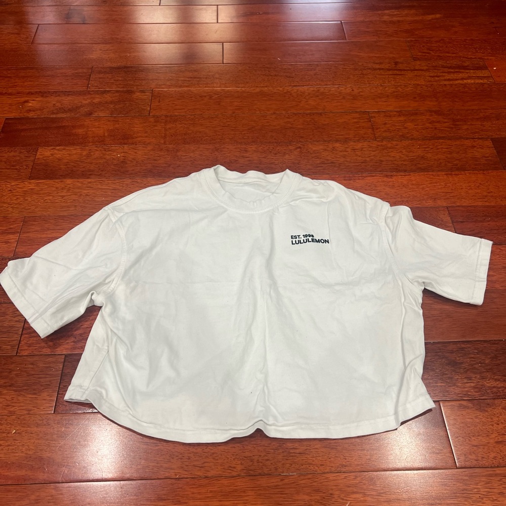 Size Small Brushed Heavyweight Cotton Cropped Crew T-Shirt in White